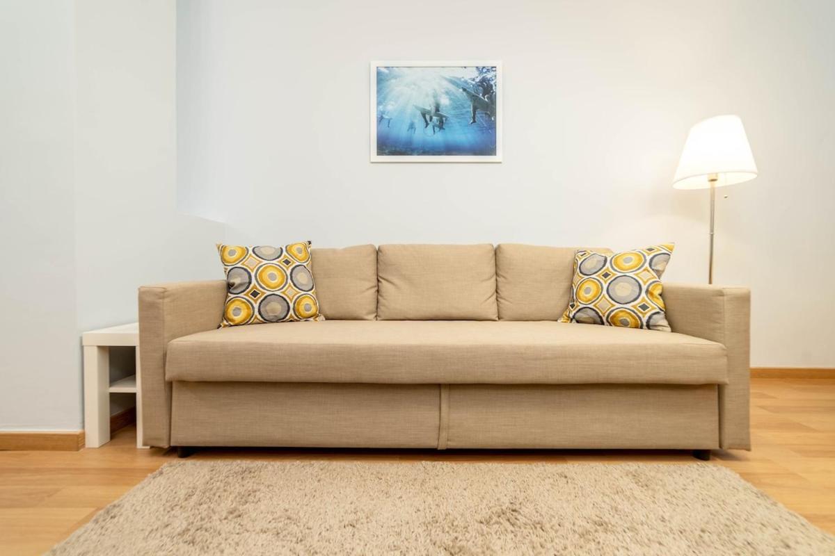 -Malagasunapts- Stylish City Centre Pool&Parking Ngoại thất bức ảnh