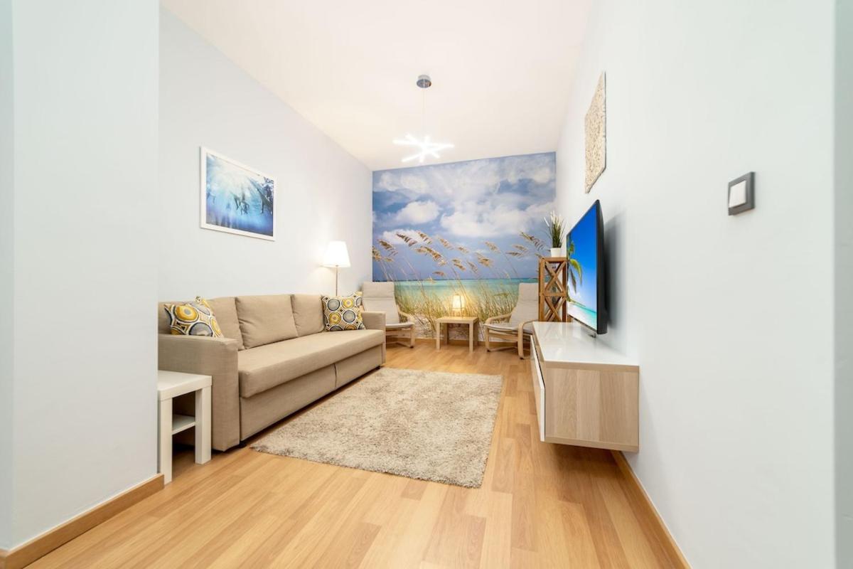 -Malagasunapts- Stylish City Centre Pool&Parking Ngoại thất bức ảnh