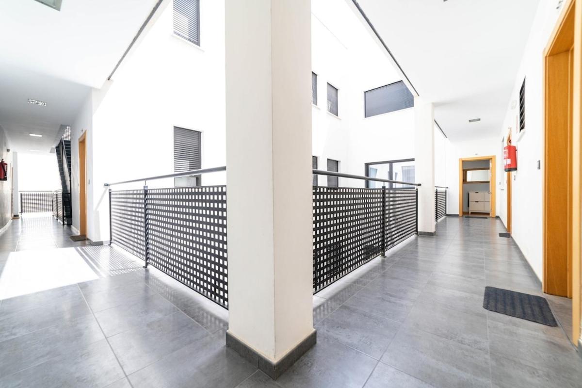 -Malagasunapts- Stylish City Centre Pool&Parking Ngoại thất bức ảnh